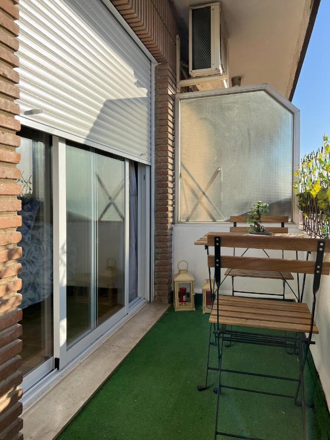 Apartamento Triana Con Vistas - Aloha Sevilla Luaran gambar